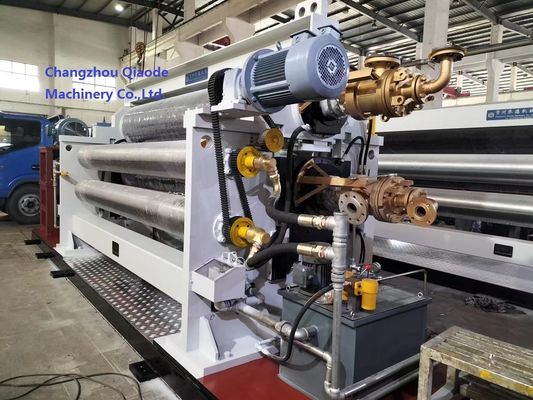 φ560×2920 Nonwoven生地の浮彫りになる機械自動550m/Min